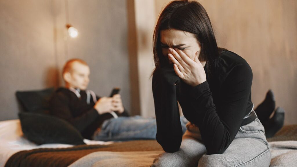 distanza emotiva tra due partner in una relazione tossica